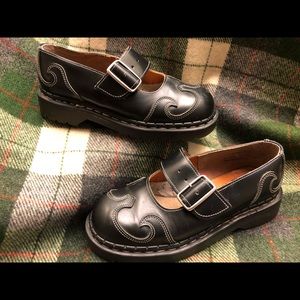 Rare Vintage TUK Black Maryjanes Size 8